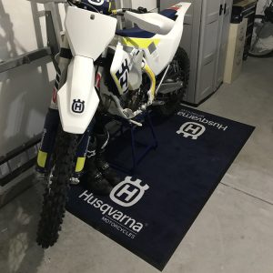 22 Years Factory Fim Approved Husqvarna Dirt Bike Mat Motorbike Garage Floor Mat For Motorcycle