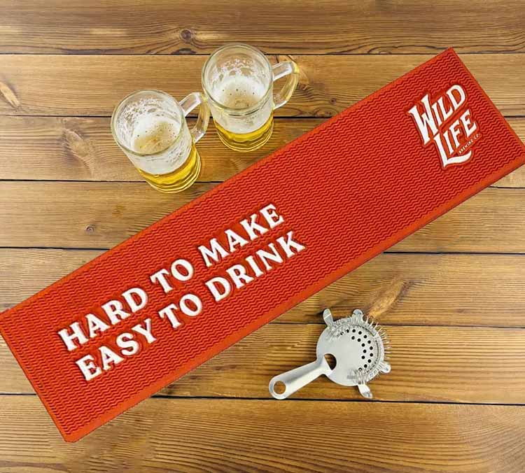 Wild Life Wine Custom Logo Stylish Pub Soft PVC Bar Top Rail Mats Bartender Whiskey Rubber Bar Mat For Spills