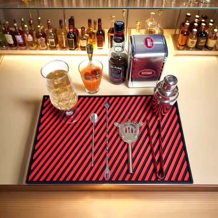 Custom Coffee Cocktail Service Spill Mats Pub Drink Mats Whiskey PVC Bar Runner Bartender Rubber Bar Table Mat