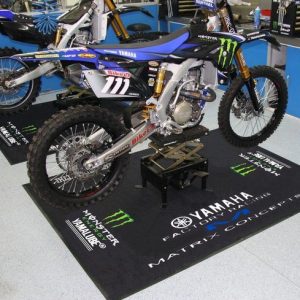 Amazon Best Sell Mx And Enduro FIM-Compliant Liquid-Proof Yamaha Bike Mat Garage Workshop Racing Pit Mat