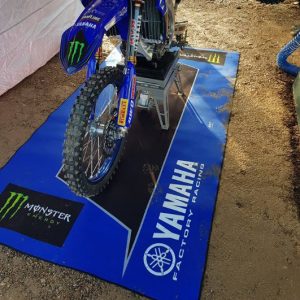 Motorcycle Spare Parts FIM/AMA Approved Yamaha Motorcycle Racing Pit Mat Motorcycle Workshop Mat